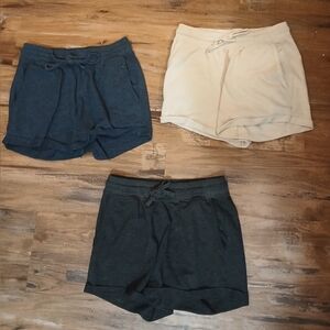 NWOT  Set Of Three Instant Message elastic waist/drawstring shorts. Womens Small